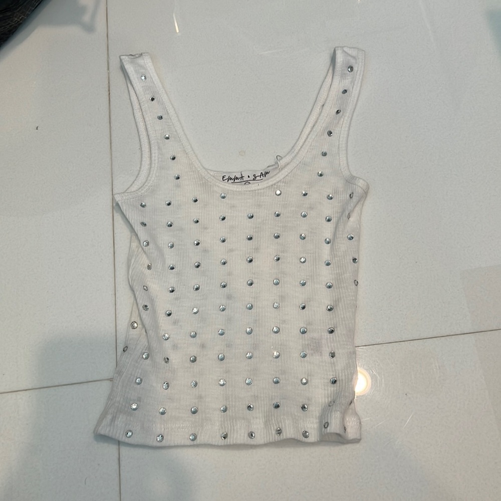 White tank